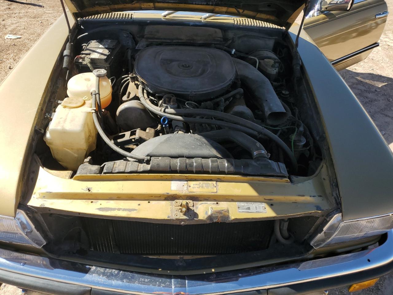 1979 Mercedes Benz 300 Td Золотой vin: 00000704312014360