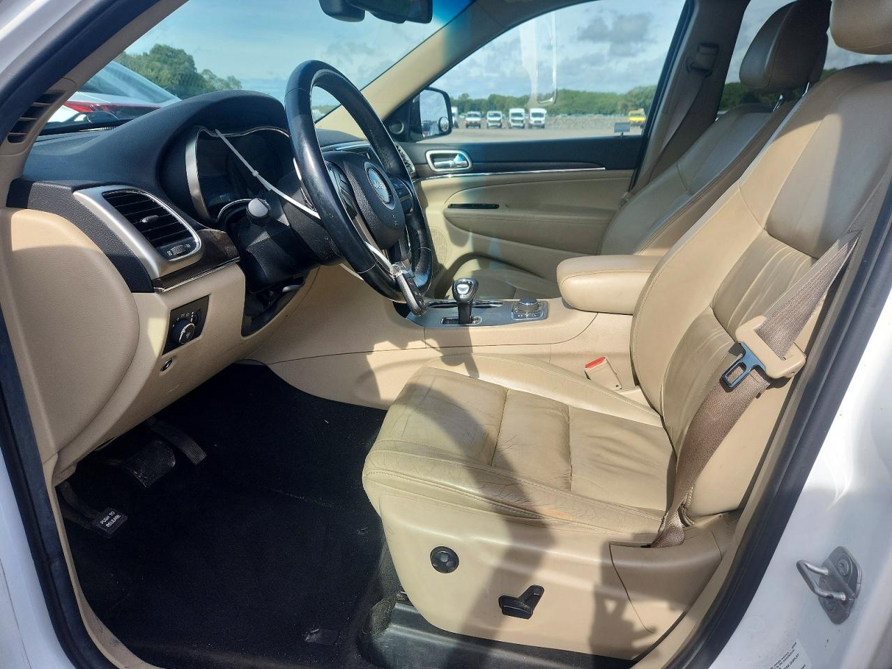2014 Jeep Grand Cherokee Limited White vin: 1C4RJFBG3EC385660