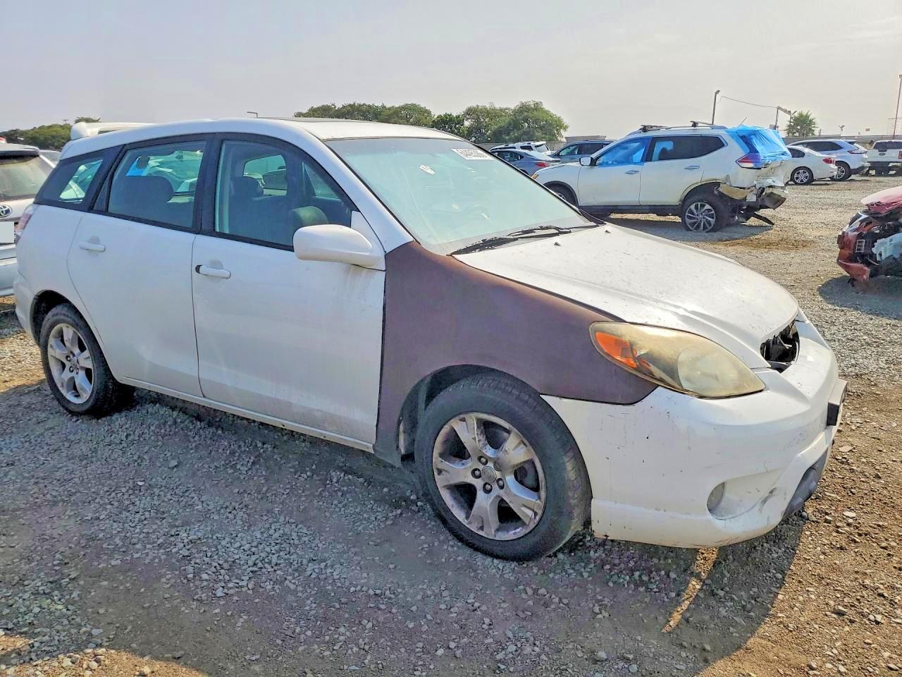 2007 Toyota Matrix Xr White vin: 2T1KR32E17C635513