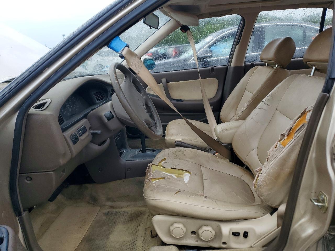 1992 Nissan Maxima Gxe Gold vin: JN1HJ01P7NT605525