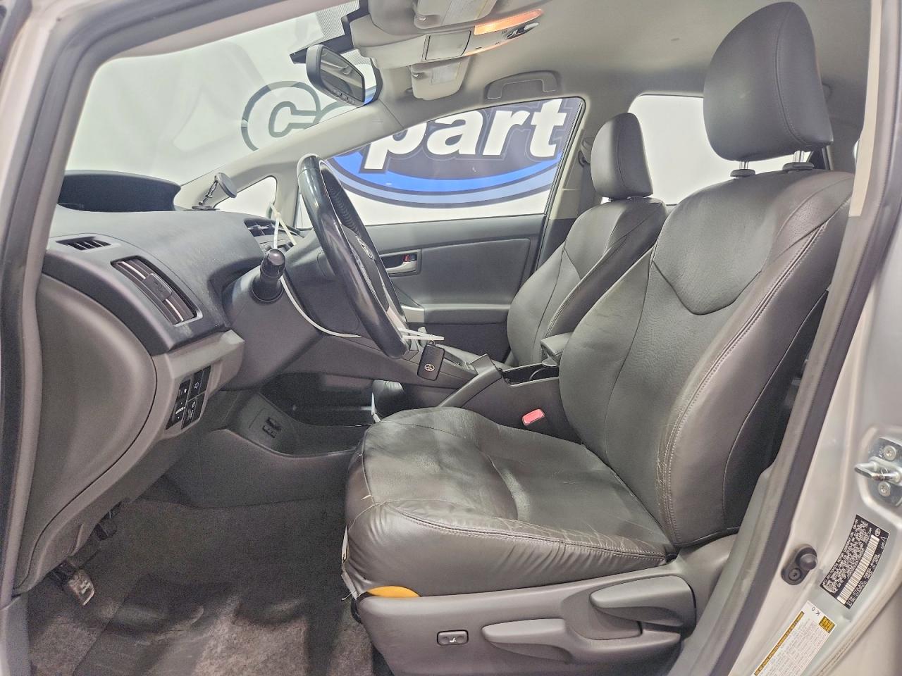 2010 Toyota Prius V Silver vin: JTDKN3DU5A1058268
