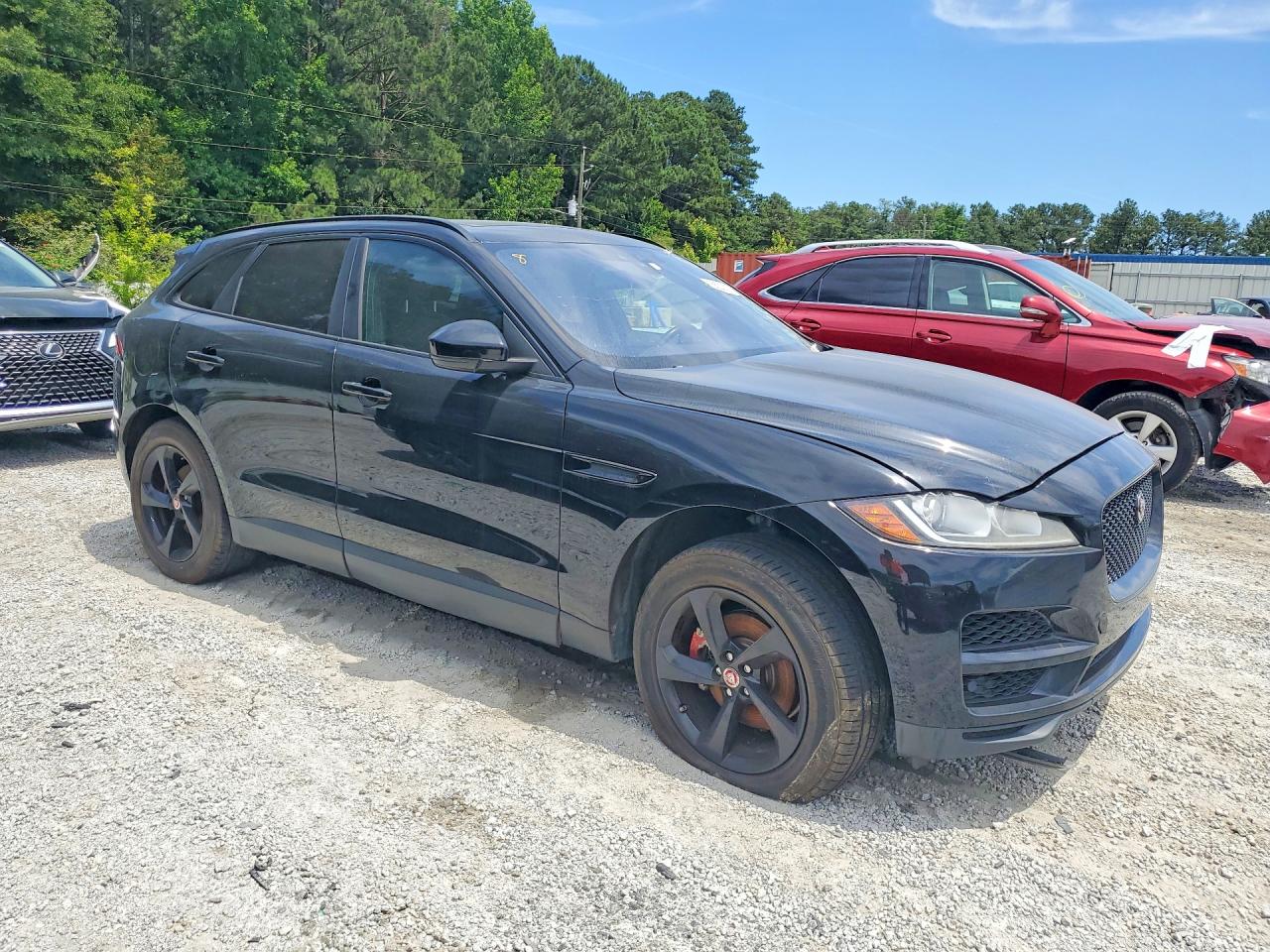 2017 Jaguar F-pace Premium Black vin: SADCJ2BN3HA097218