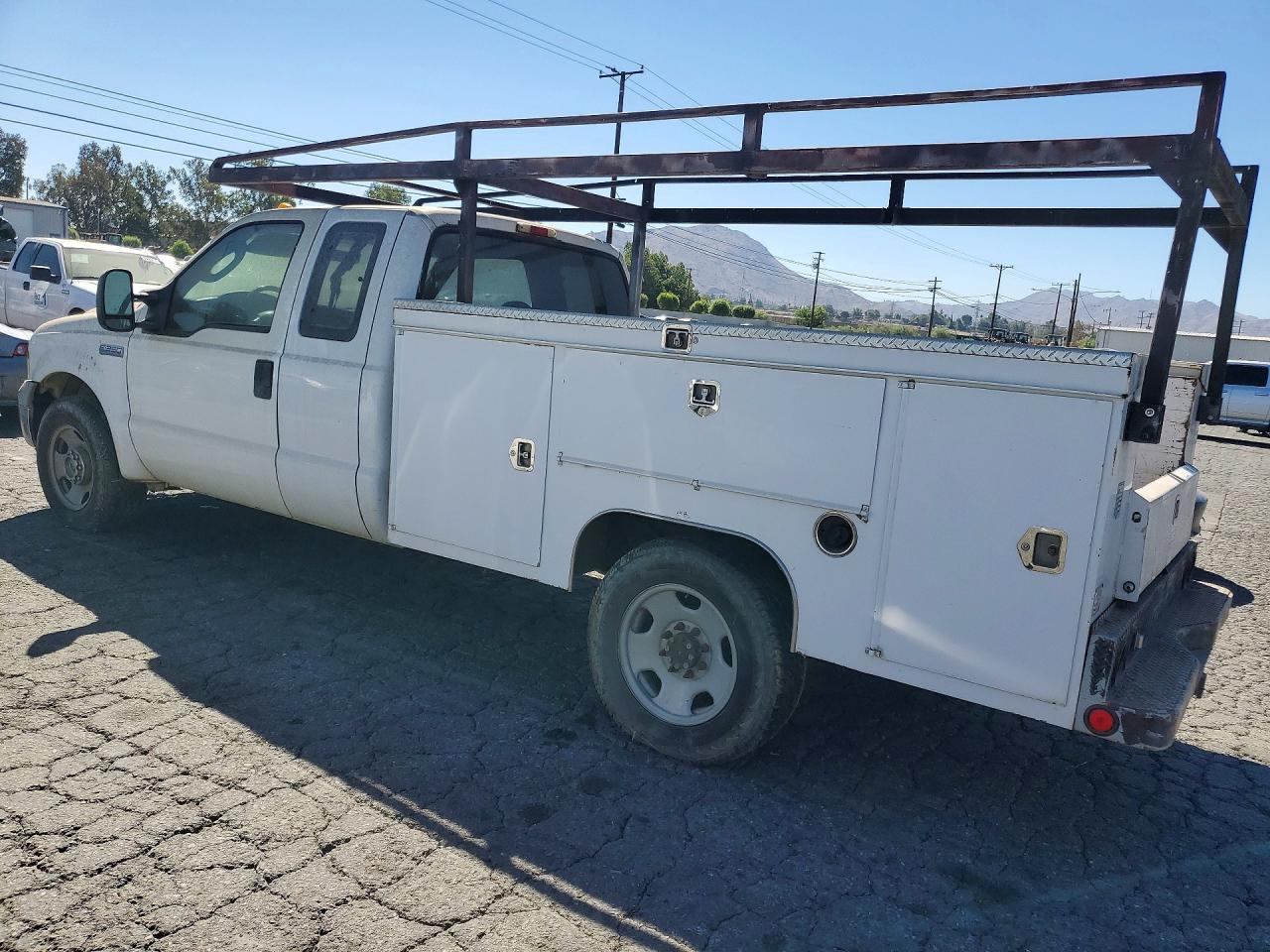 2005 Ford F350 Srw Super Duty White vin: 1FDSX34P45EA96363