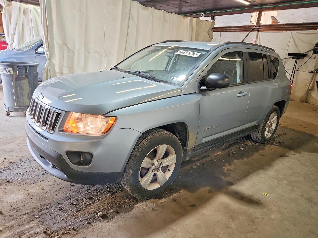 2013 Jeep Compass Latitude Blue vin: 1C4NJDEB0DD114731