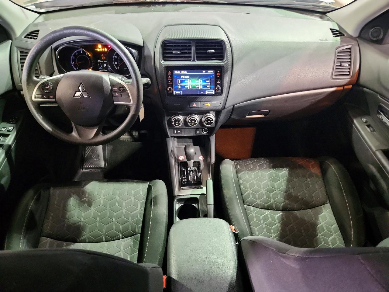 2024 Mitsubishi Outlander Sport S Серебряный vin: JA4ARUAU0RU019120