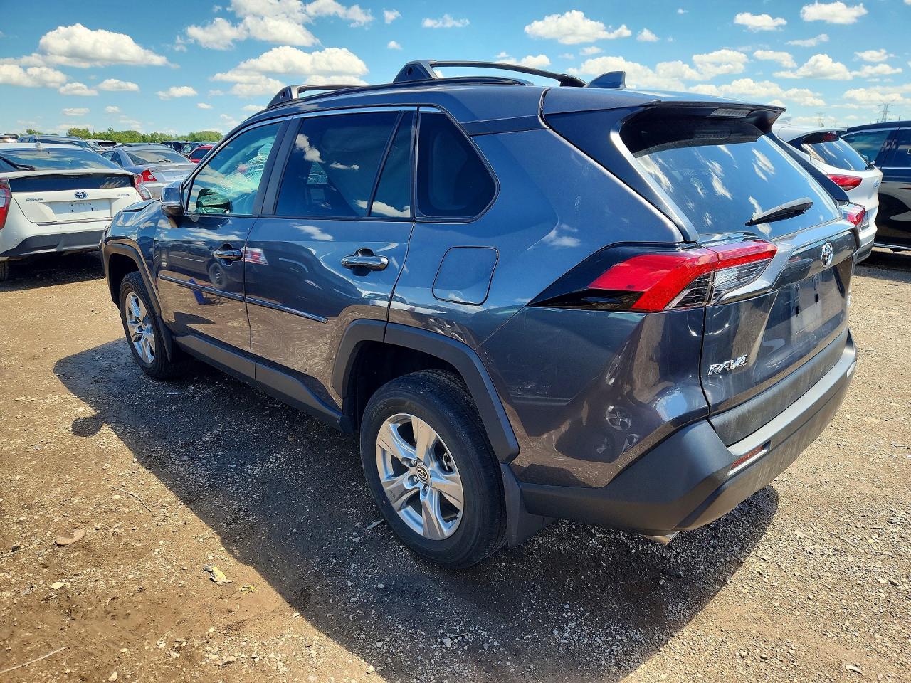 2024 Toyota Rav4 Xle Gray vin: 2T3P1RFV5RW427203
