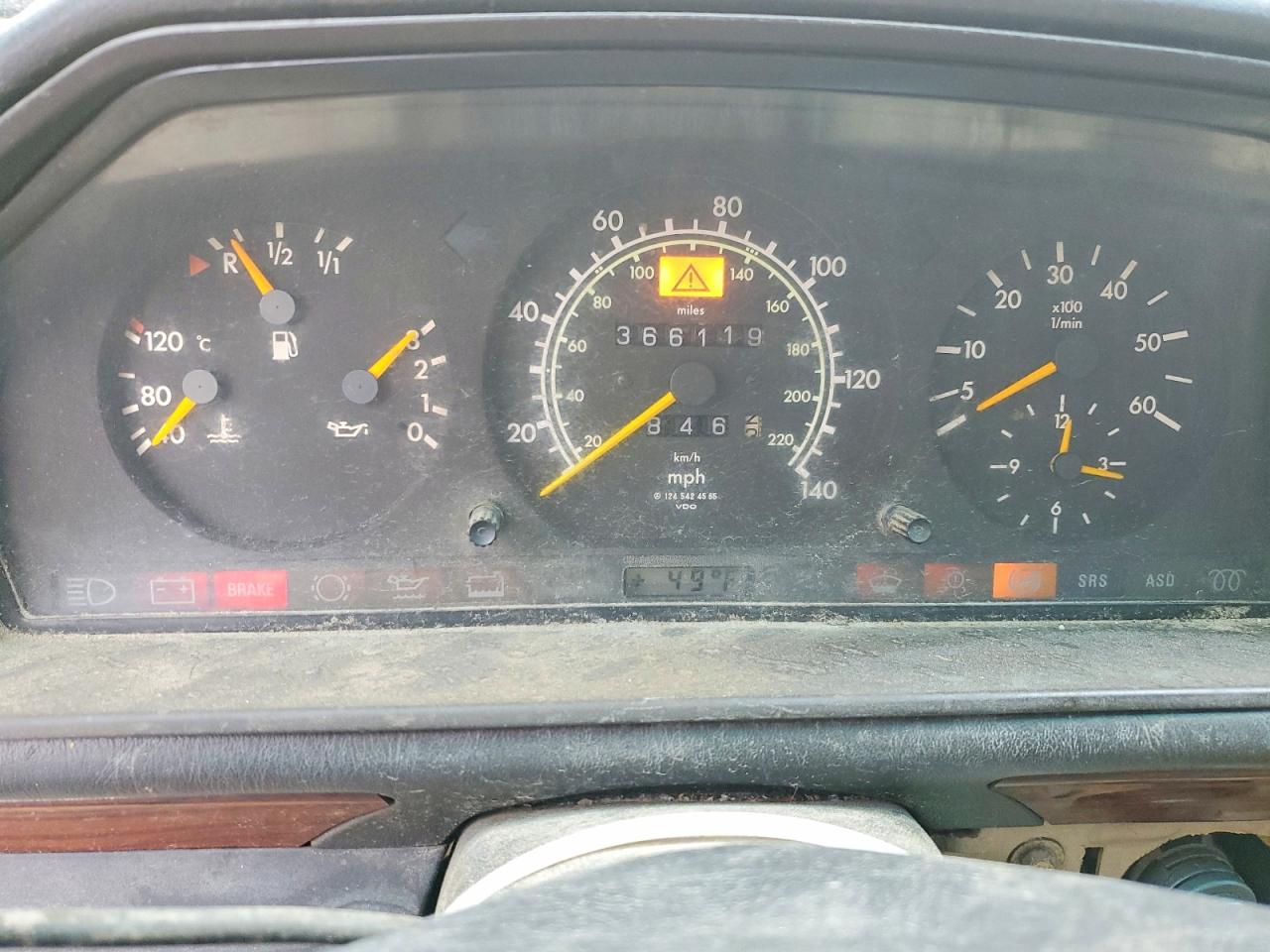 1993 Mercedes-benz 300 D Желтый vin: WDBEB28E4PB972550