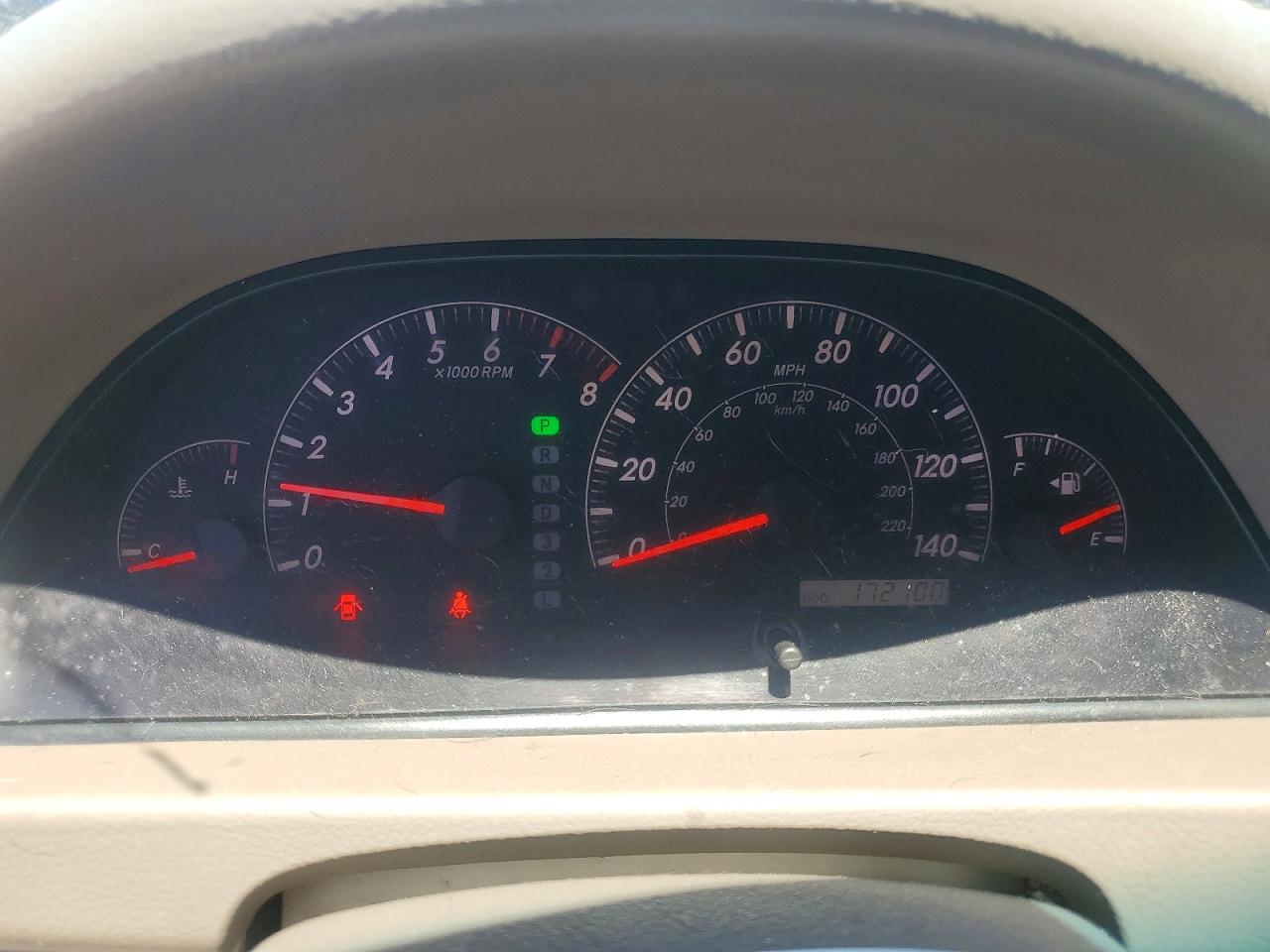 2005 Toyota Camry Le Золотой vin: 4T1BE32K05U065579