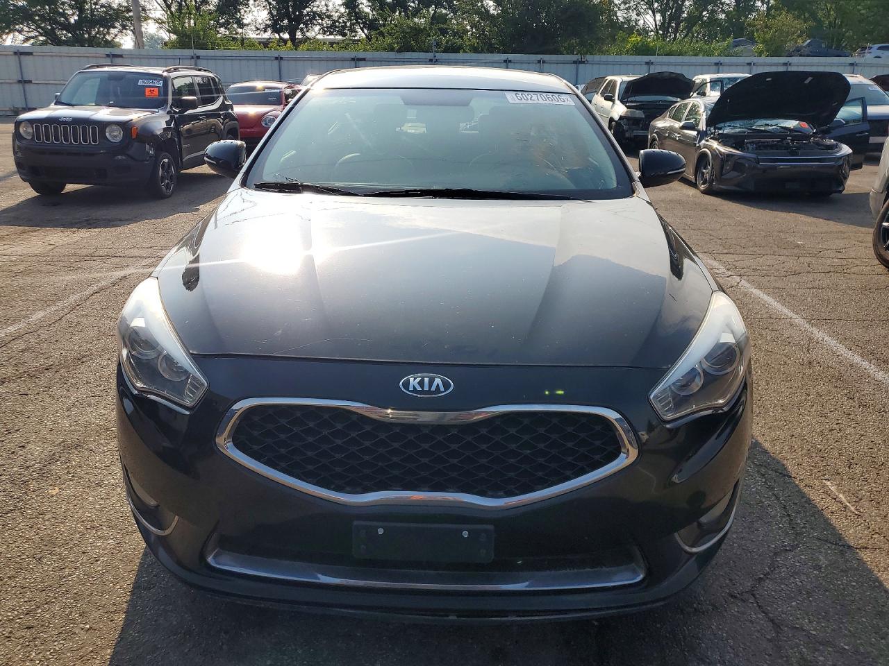 2014 Kia Cadenza Premium Black vin: KNALN4D70E5137931