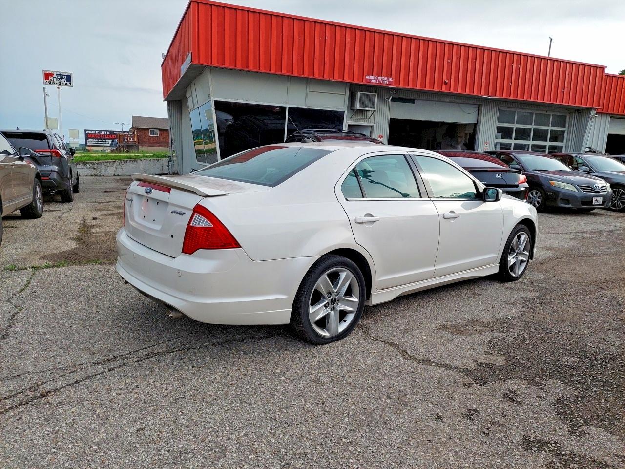 2012 Ford Fusion Sport White vin: 3FAHP0KC6CR172257