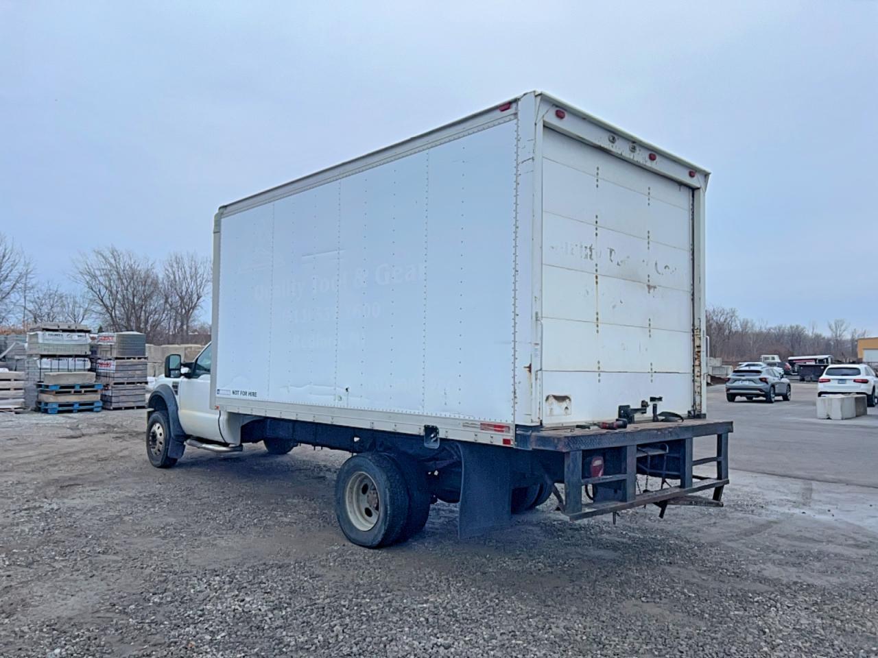 2008 Ford F550 Super Duty White vin: 1FDAF56R78EA75715
