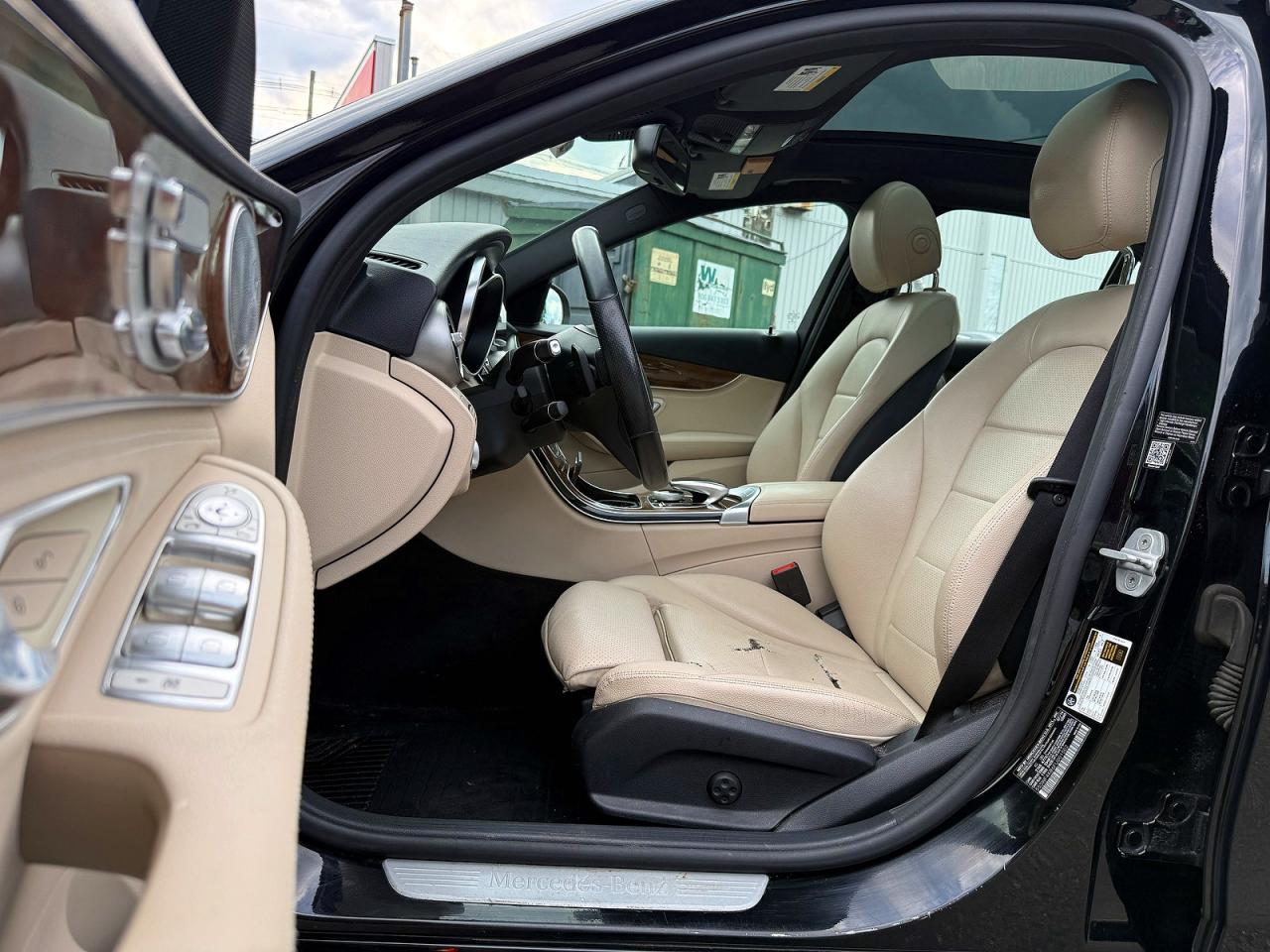 2015 Mercedes-benz C 300 4matic Black vin: 55SWF4KB6FU001502