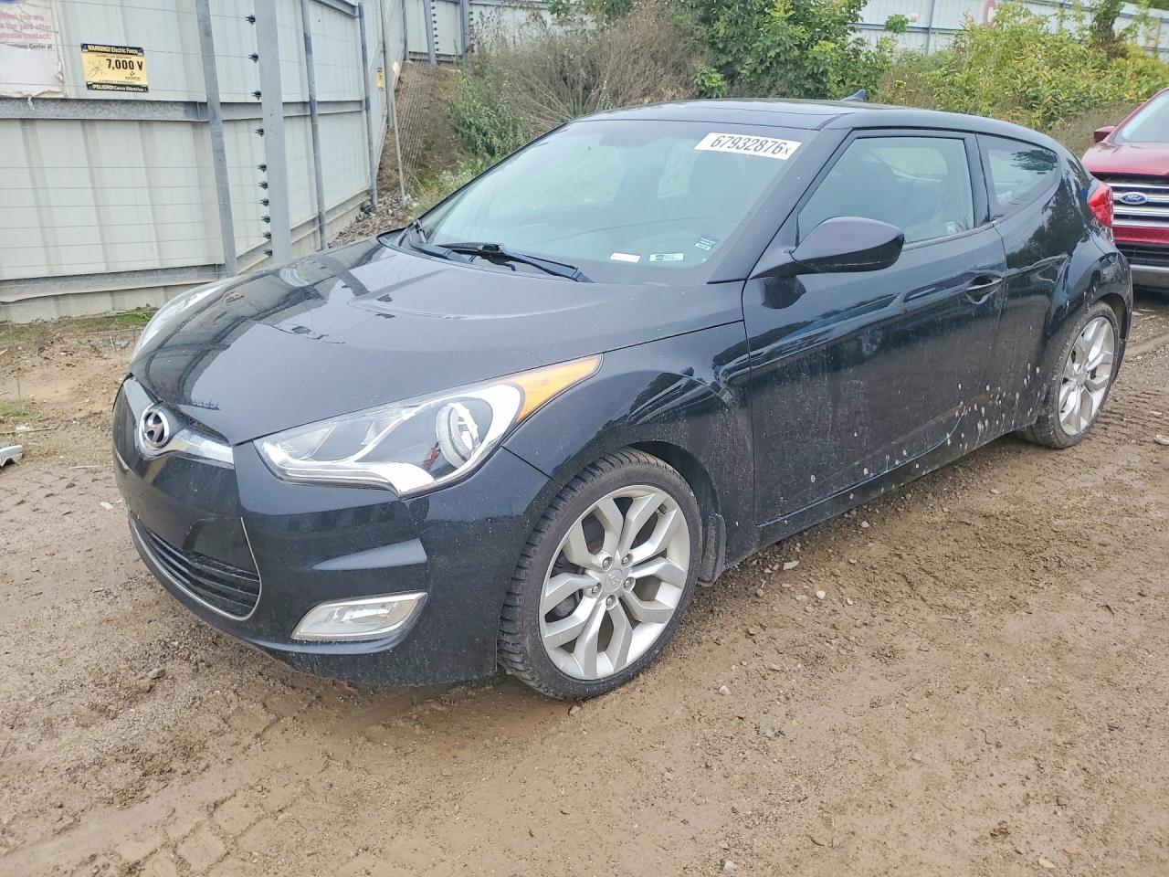 2013 Hyundai Veloster Base Black vin: KMHTC6AD6DU093397