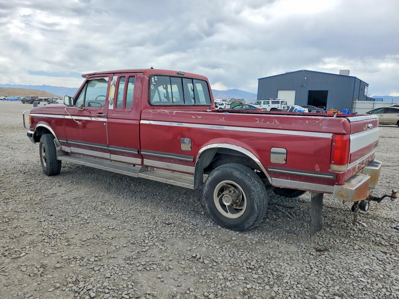 1988 Ford F250 Maroon vin: 1FTHX26G9JKA10854