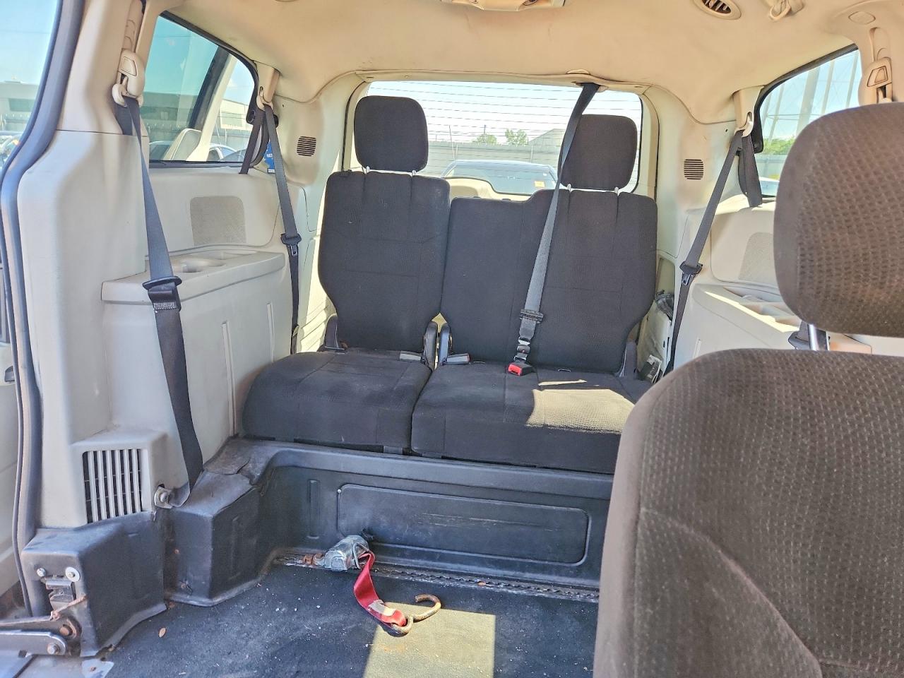 2012 Dodge Grand Caravan Crew White vin: 2C4RDGDG9CR177846