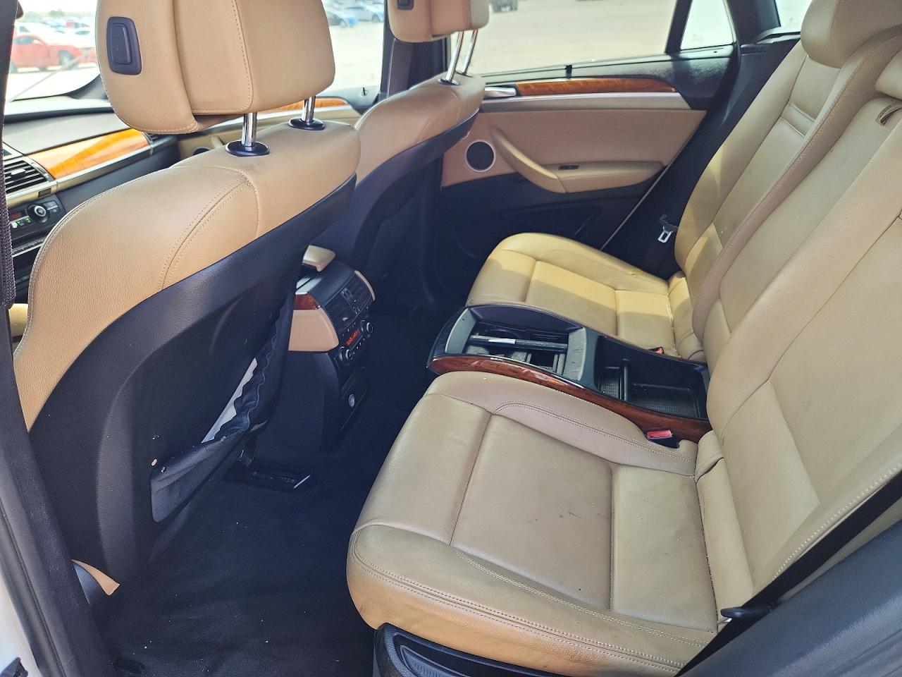 2010 Bmw X6 M White vin: 5YMGZ0C50ALK13081