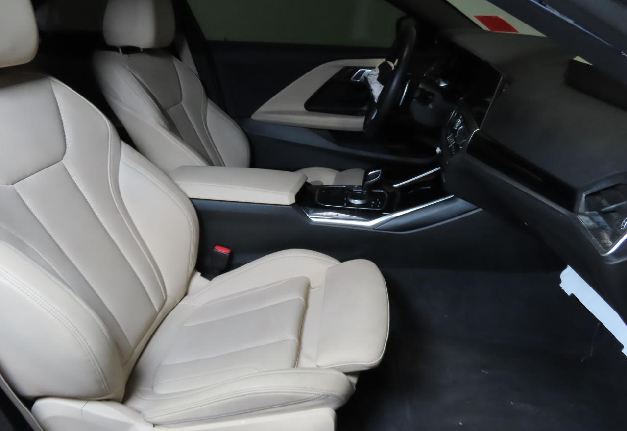 2022 Bmw 230i    Black vin: 3MW23CM03N8C21047