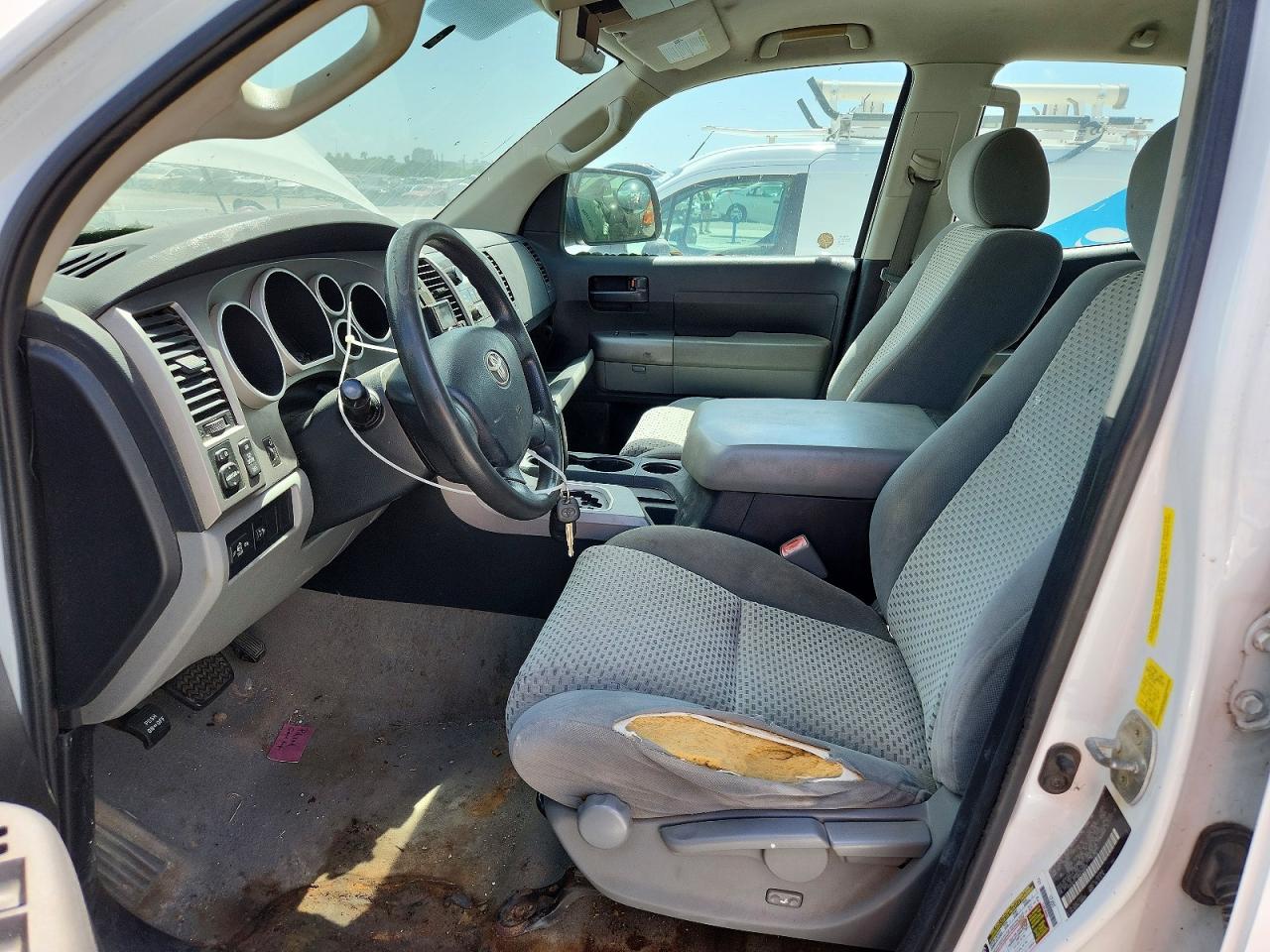 2011 Toyota Tundra Double Cab Sr5 White vin: 5TFRY5F19BX099893