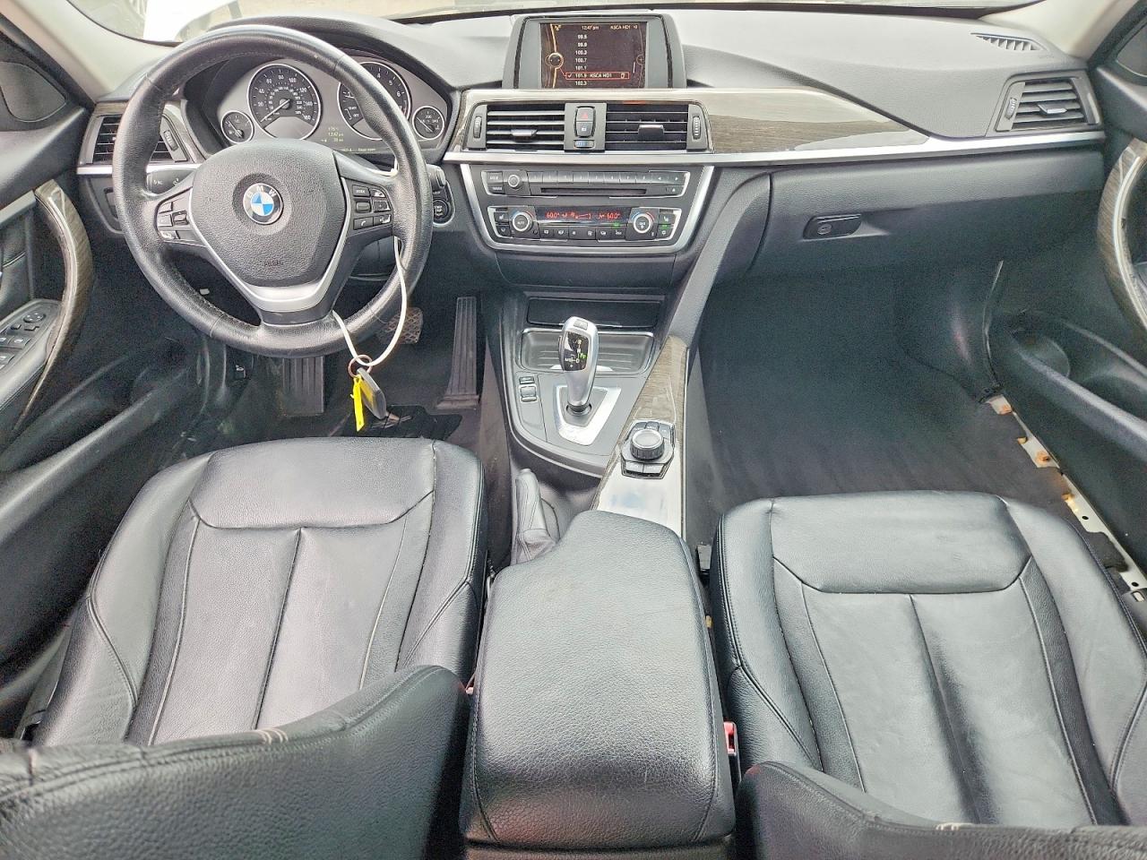 2012 Bmw 328 I Белый vin: WBA3A5C59CF257333