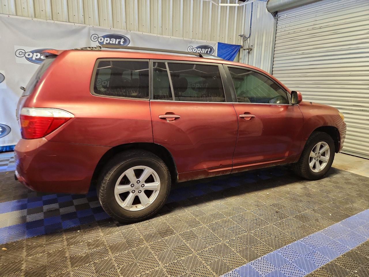 2008 Toyota Highlander Base Maroon vin: JTEDS41AX82010766
