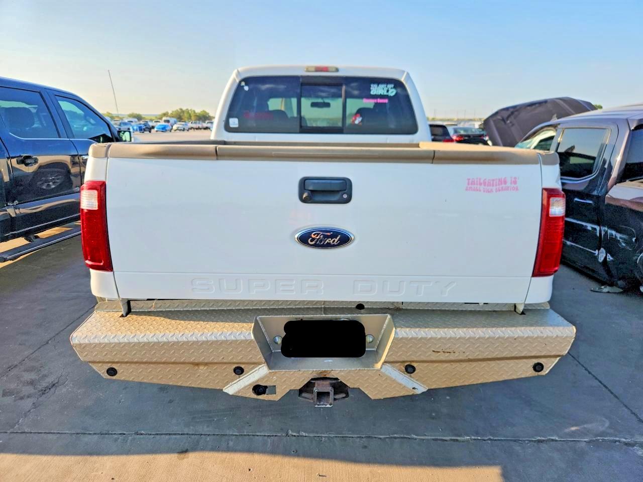 2009 Ford F250 Super Duty White vin: 1FTSW21R39EA73458