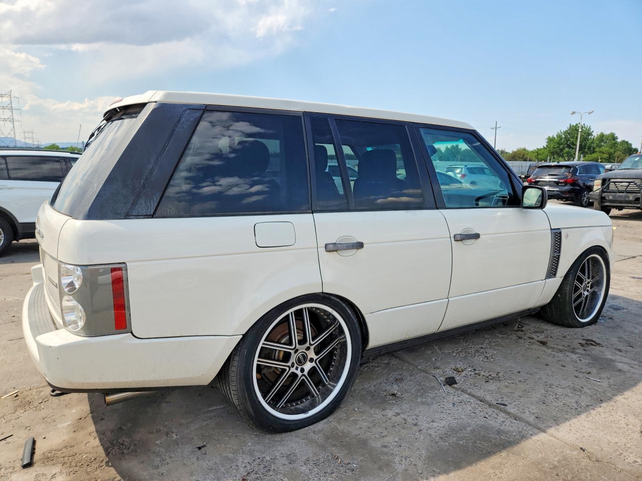 2009 Land Rover Range Rover Supercharged White vin: SALMF13469A304762