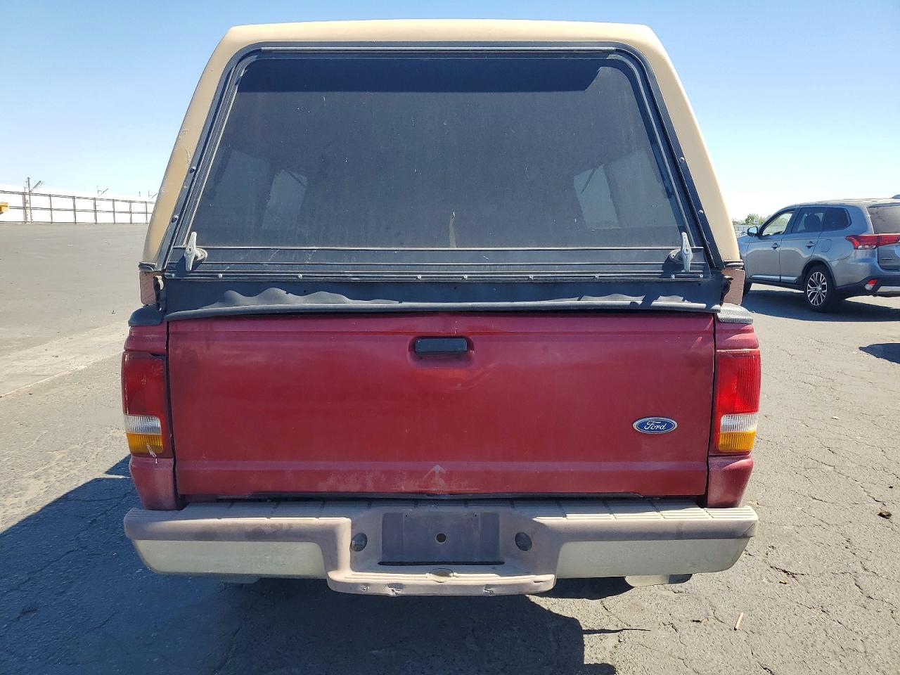 1997 Ford Ranger Red vin: 1FTCR10UXVUD26111