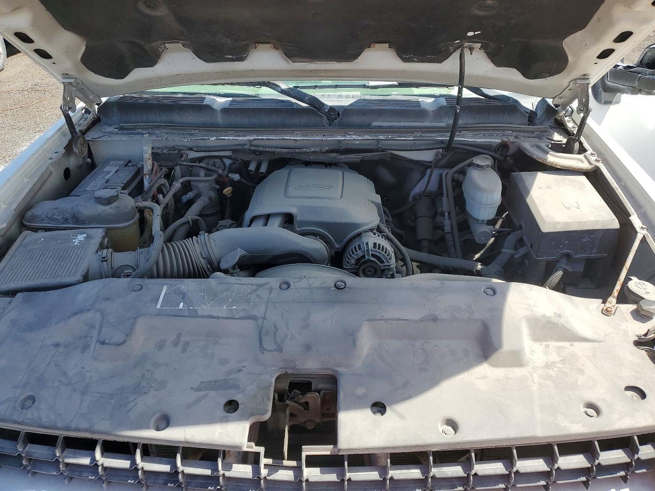 2007 Chevrolet Silverado K2500 Heavy Duty Белый vin: 1GCHK23K57F530901