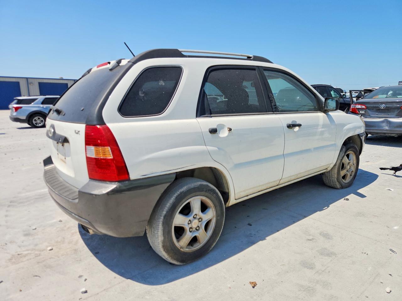 2006 Kia Sportage Lx White vin: KNDJF724667198241