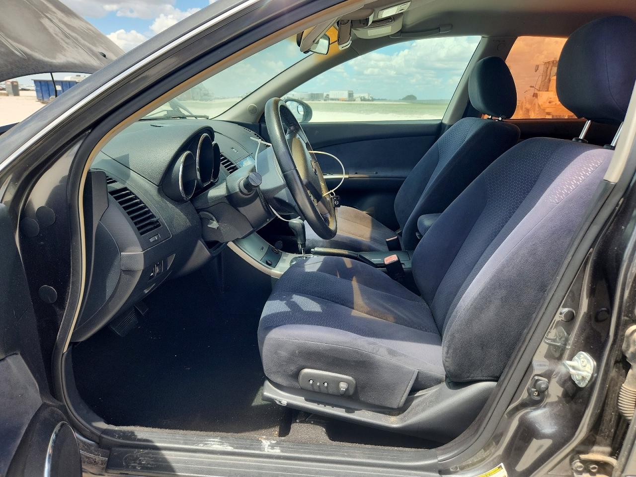 2006 Nissan Altima 2.5 Серый vin: 1N4AL11D76N357910