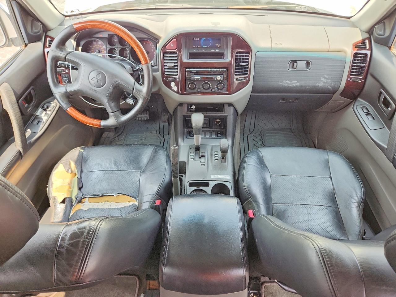2001 Mitsubishi Montero Limited White vin: JA4MW51RX1J039579