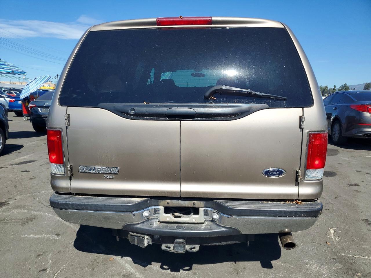 2000 Ford Excursion Xlt Tan vin: 1FMNU40L1YEA82875