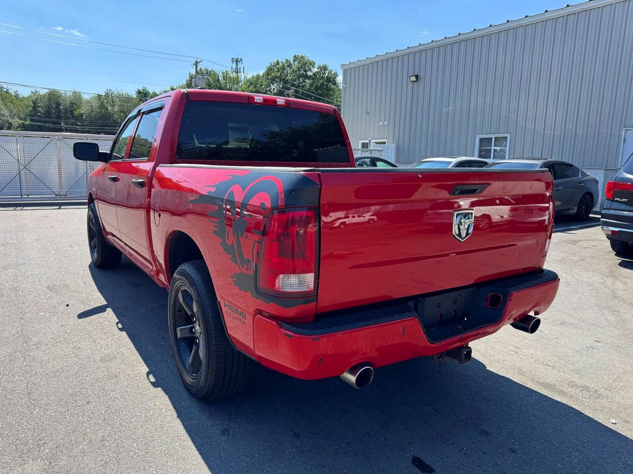2013 Ram 1500 St Red vin: 1C6RR7KT2DS668607