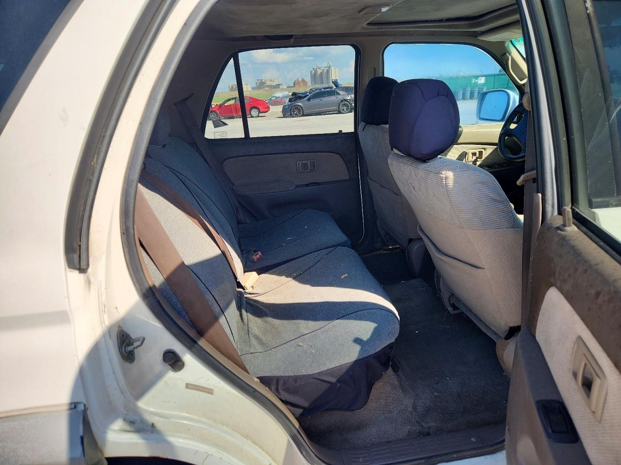 2000 Toyota 4runner Sr5 White vin: JT3GN86R3Y0160555