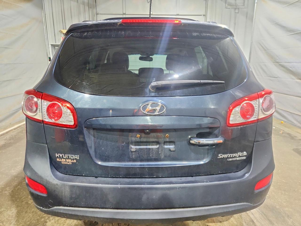 2010 Hyundai Santa Fe Limited Blue vin: 5NMSKDAG1AH339082