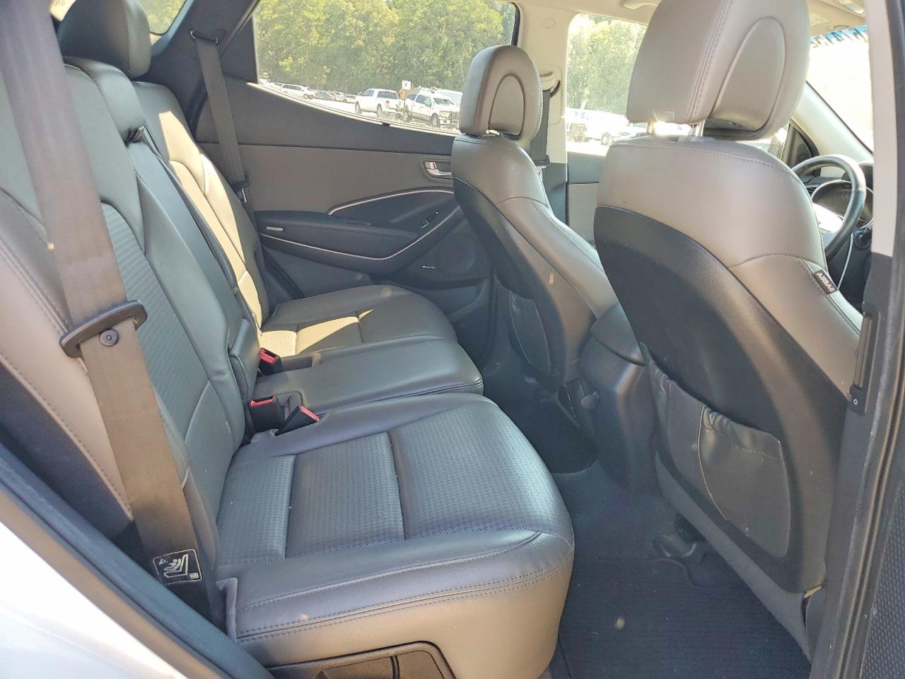2014 Hyundai Santa Fe Sport 2.4l White vin: 5XYZU3LB6EG186543