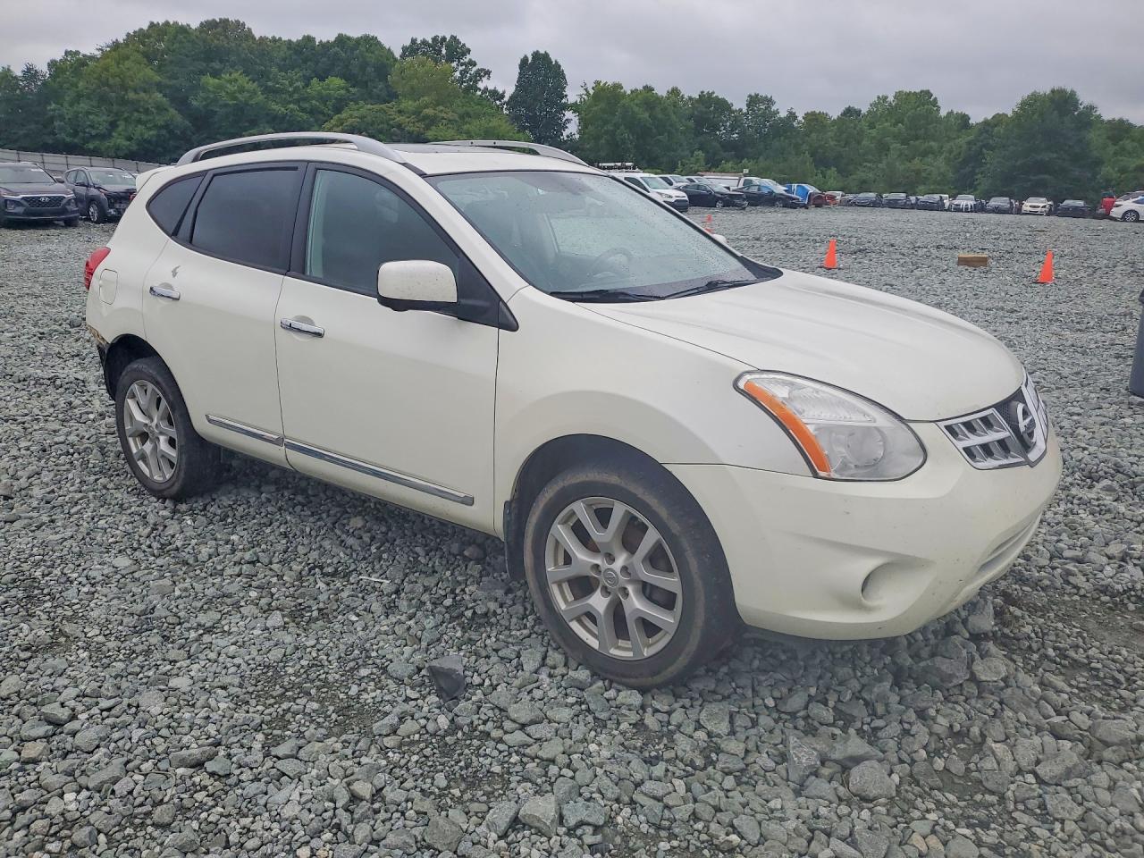 2013 Nissan Rogue S White vin: JN8AS5MV1DW621837