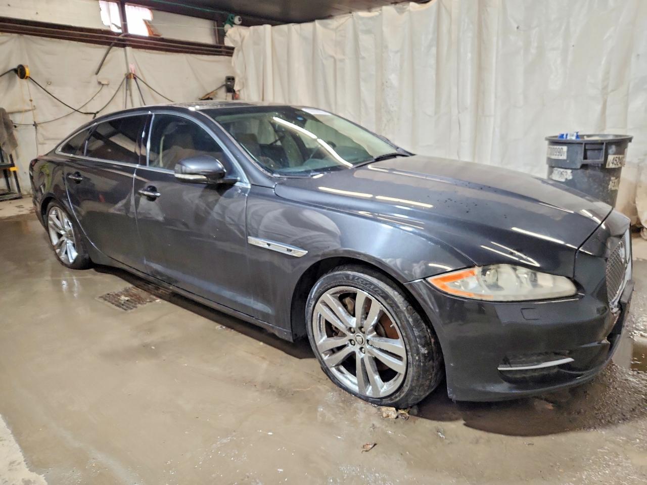 2012 Jaguar Xjl Black vin: SAJWA2GB7CLV30139