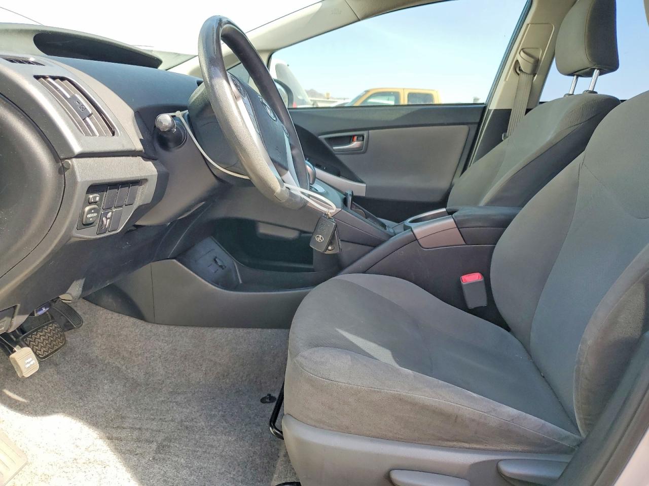 2013 Toyota Prius Three Silver vin: JTDKN3DU2D1679472