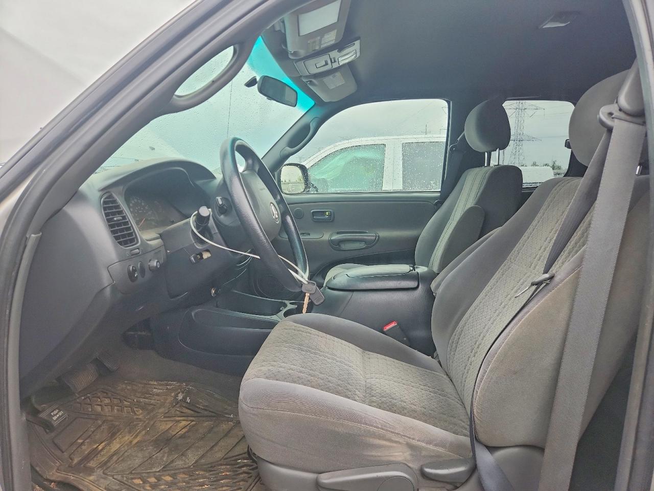 2005 Toyota Tundra Access Cab Sr5 Silver vin: 5TBBT44145S472807