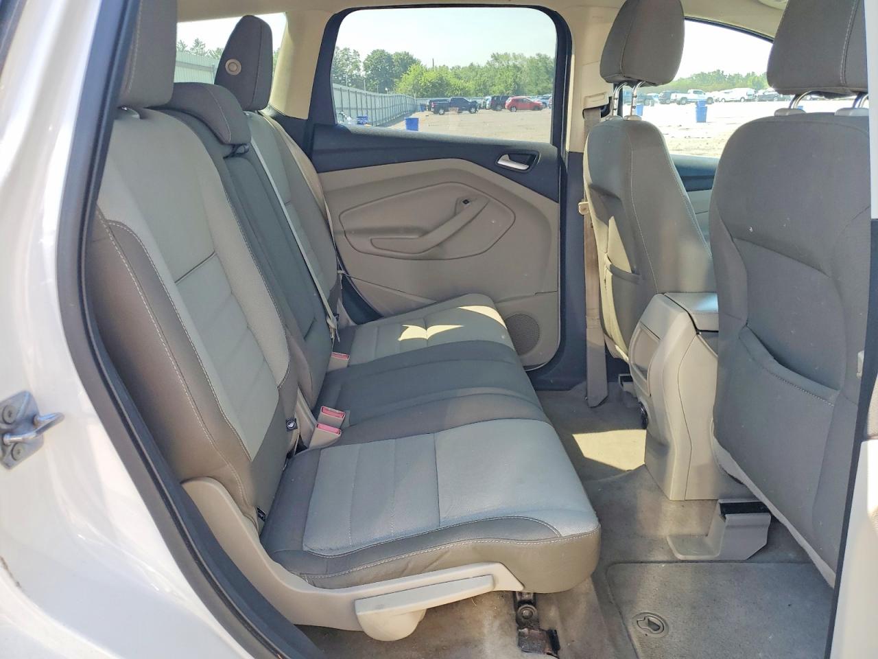 2013 Ford Escape Se White vin: 1FMCU0G9XDUC26496