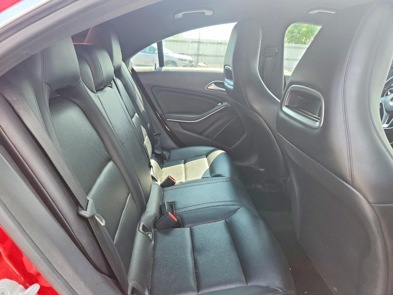 2014 Mercedes-benz Cla 250 4matic Red vin: WDDSJ4GB8EN120097