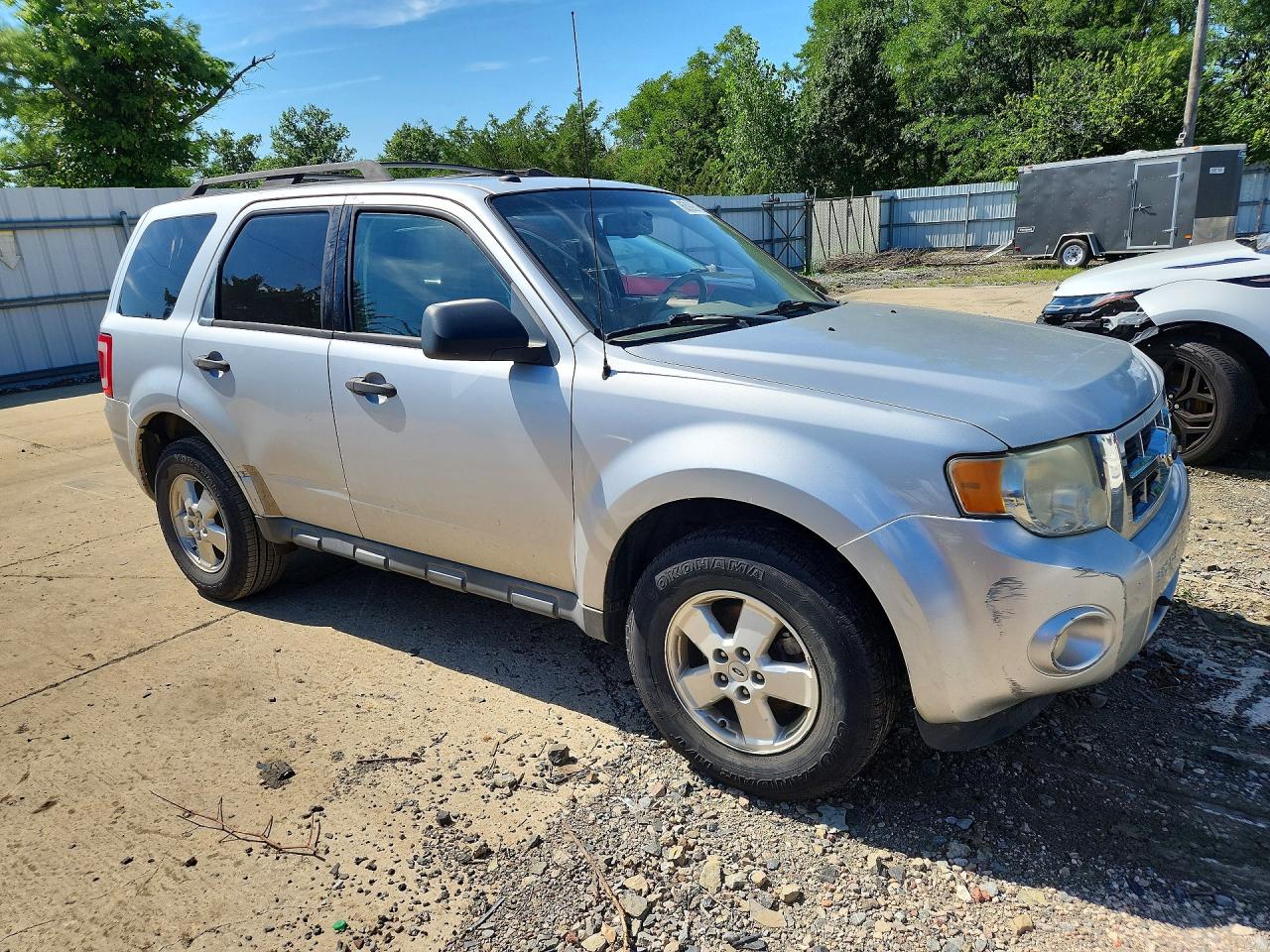 2011 Ford Escape Xlt Серебряный vin: 1FMCU0DG8BKA66033