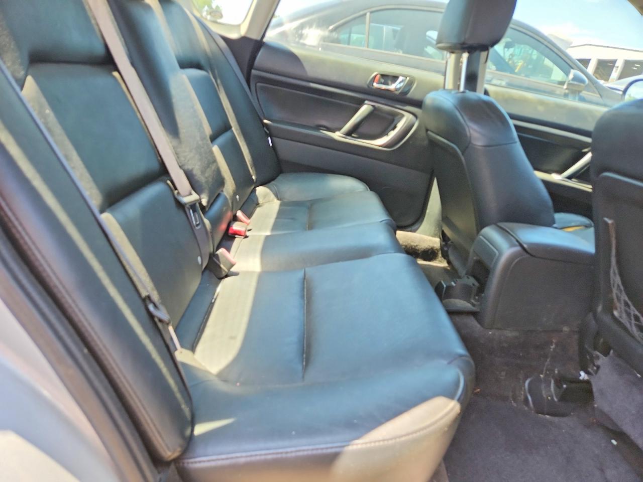 2005 Subaru Legacy 2.5i Limited Silver vin: 4S3BL626X57229627