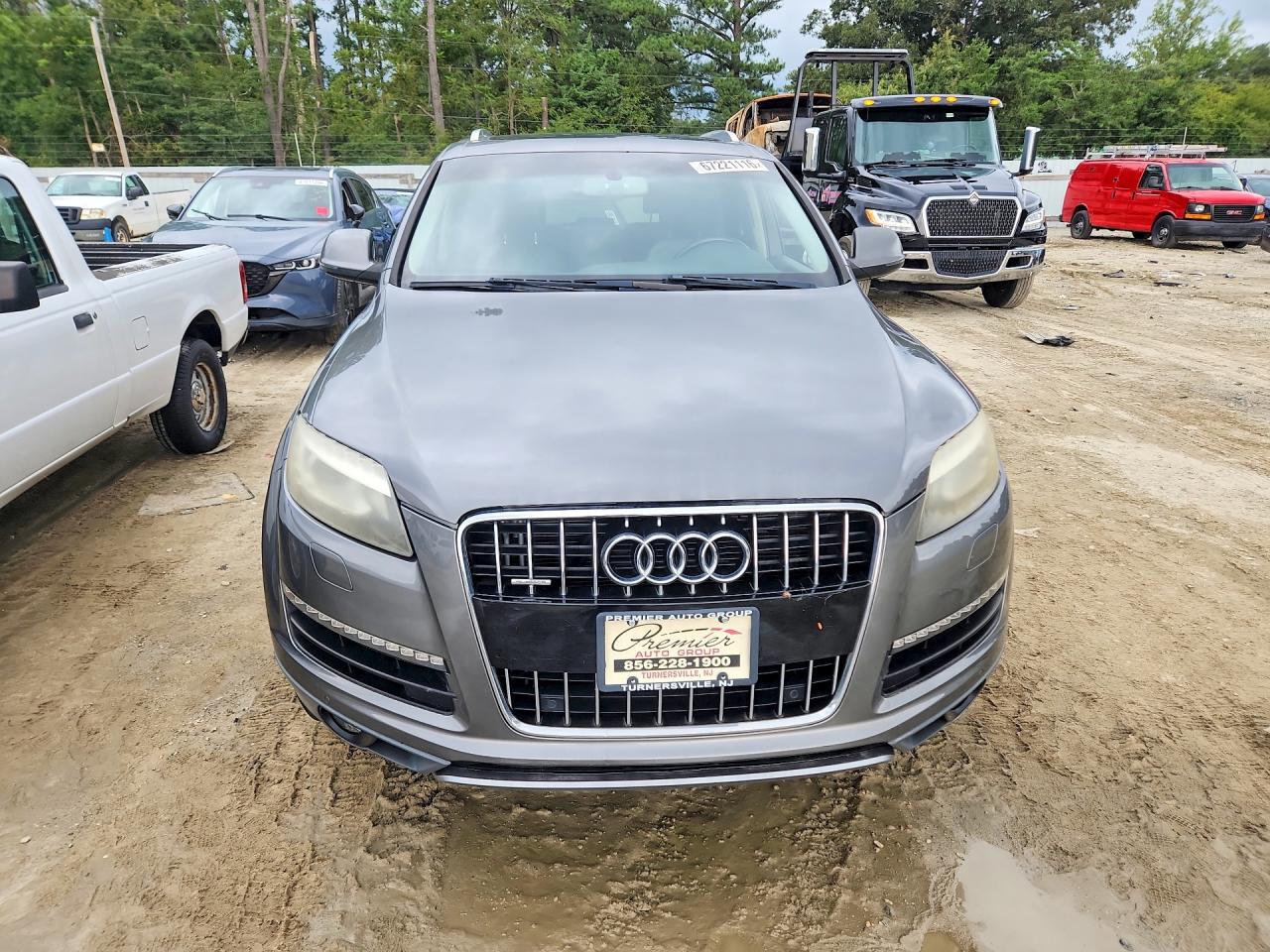 2011 Audi Q7 Premium Plus Gray vin: WA1LGAFE6BD003475