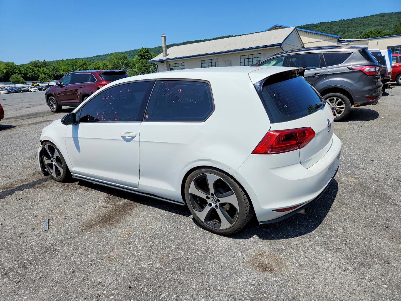 2015 Volkswagen Gti White vin: 3VWYT7AU7FM042320