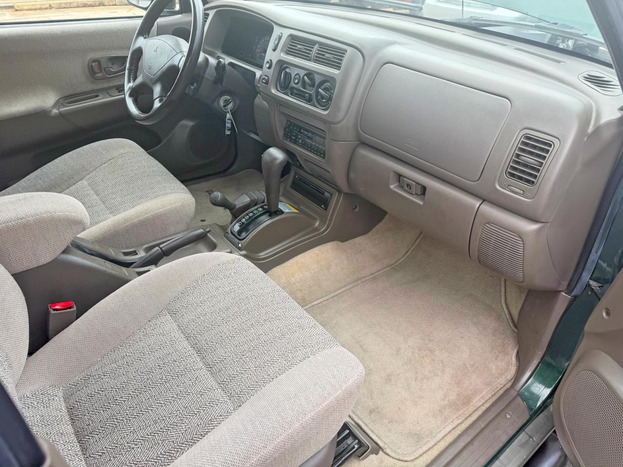 1999 Mitsubishi Montero Sport Ls Зеленый vin: JA4MT31H6XP013474
