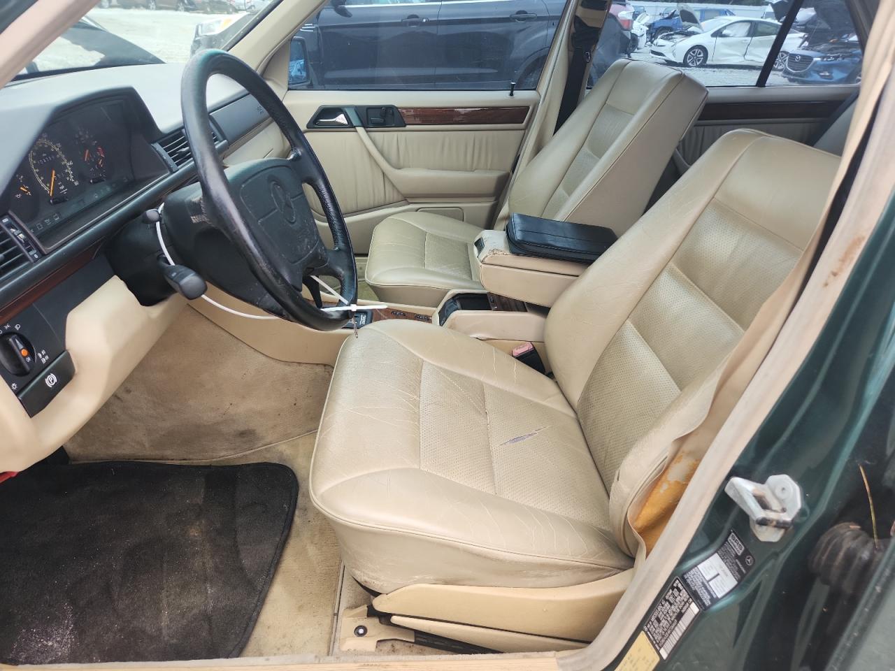 1994 Mercedes-benz E 320 Green vin: WDBEA32E4RC066669