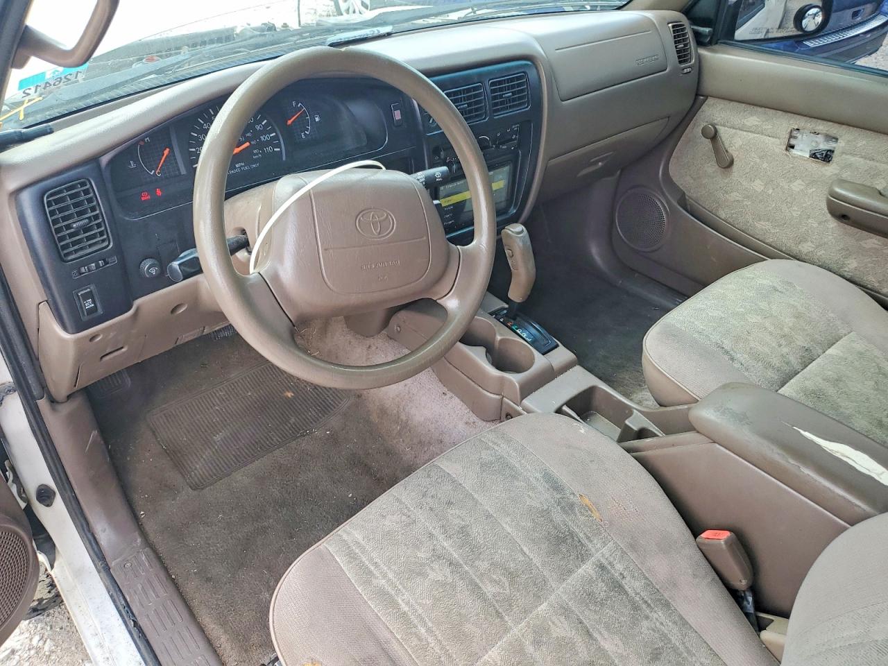 2000 Toyota Tacoma Xtracab Prerunner White vin: 5TESM92NXYZ703207