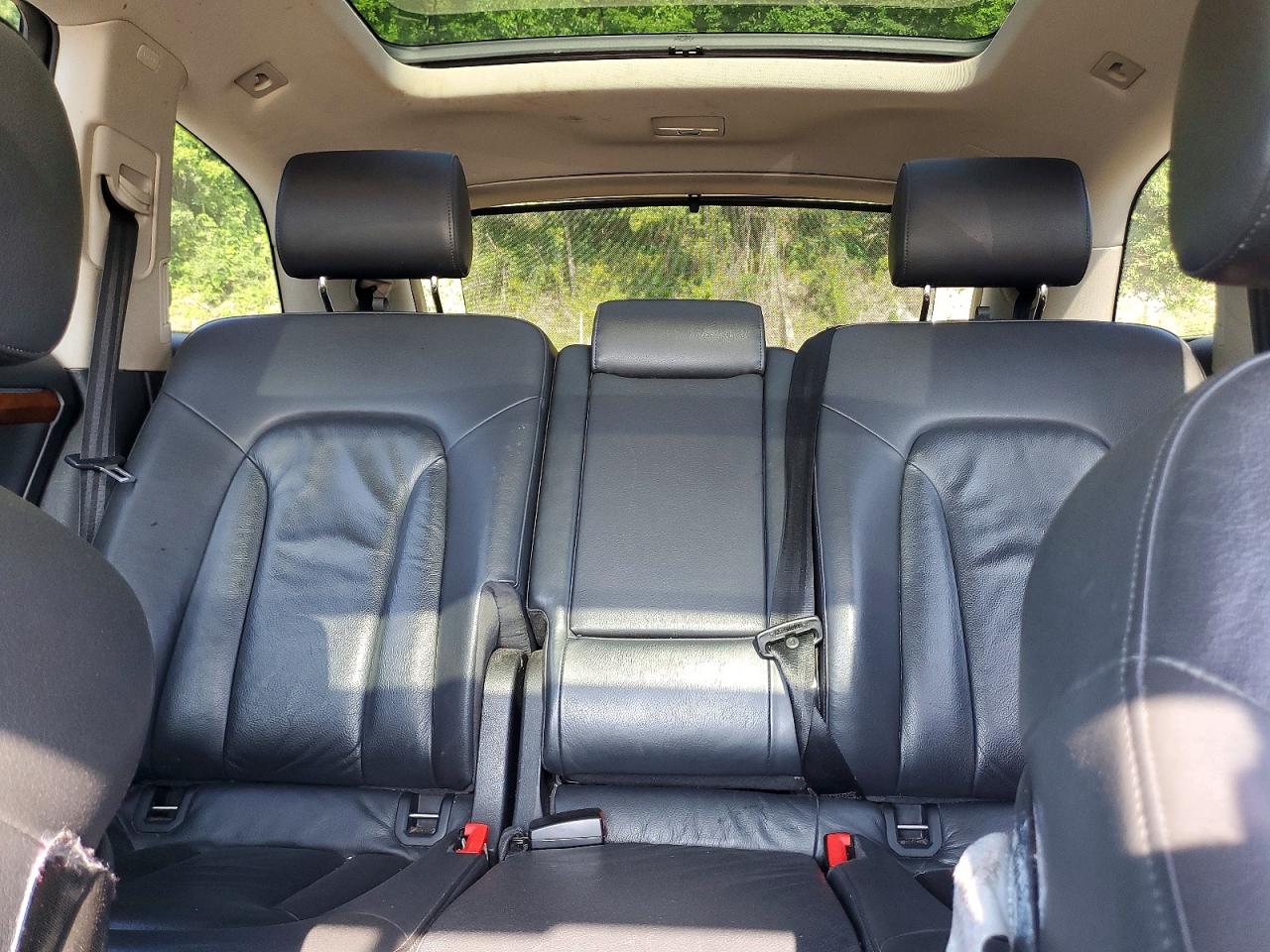 2011 Audi Q7 Premium Plus Gray vin: WA1LGAFE7BD001816